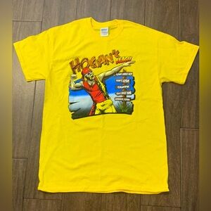 Hulk Hogans Beach Shop "Bow and Arrow" Yellow Adult Size T-Shirt - Mediu…
